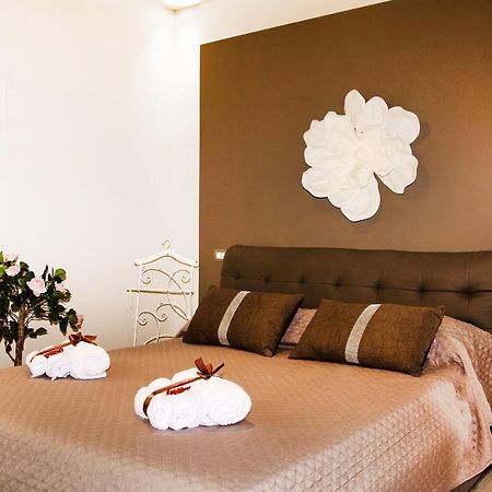 Sweet House Hotel Кампобасо Екстериор снимка